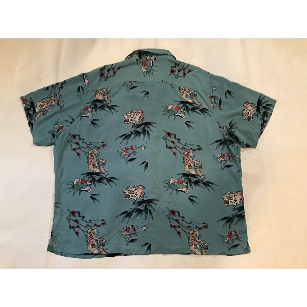 28 Palms Mens Hawaiian Shirt XL Teal Tiger Bamboo Lotus Print Crop Button Down - Picture 3 of 4